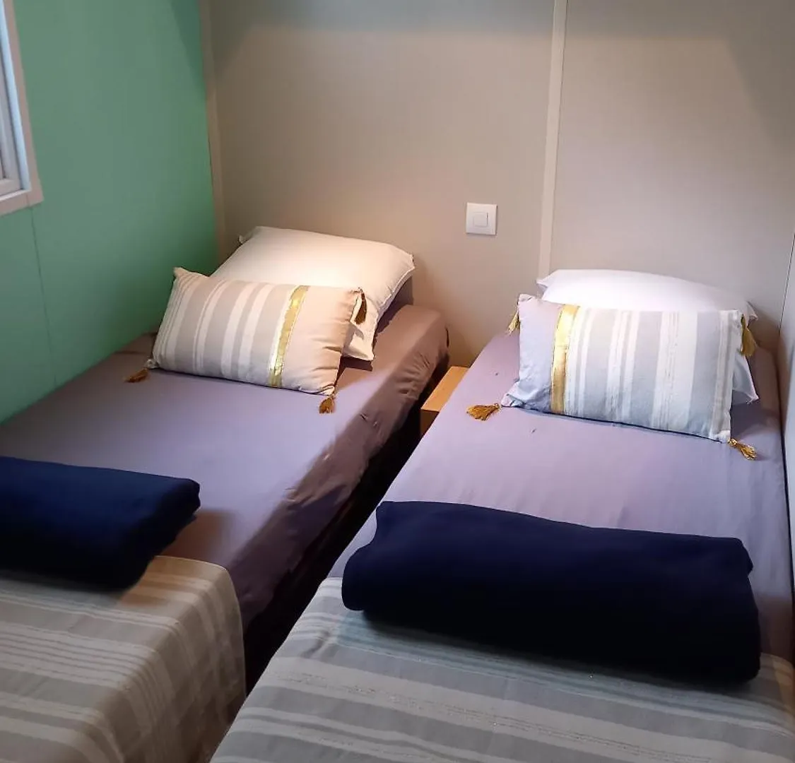 אתר קמפינג Mobil Home קרנאק